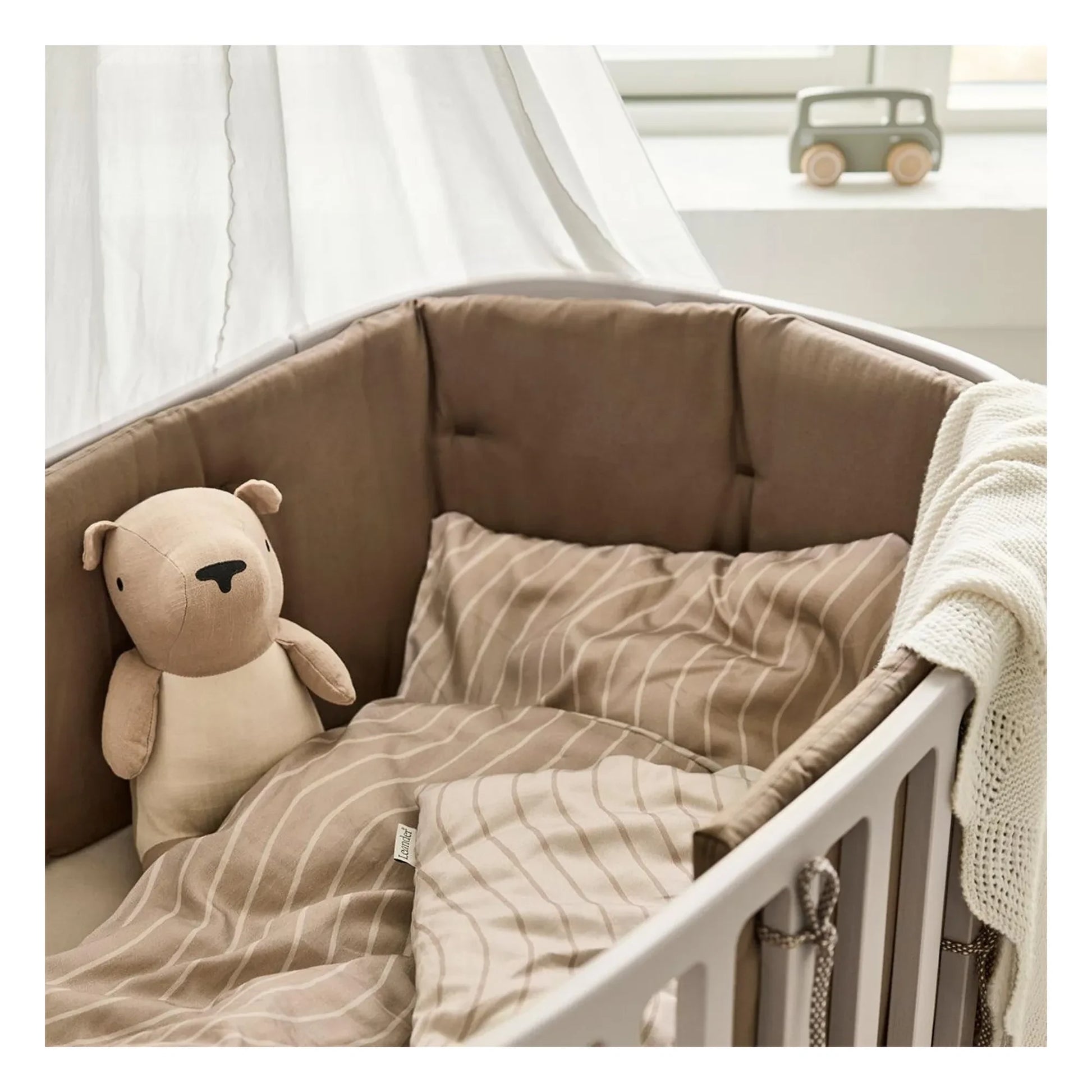 Leander - Classic 0-3 years | Capuccino