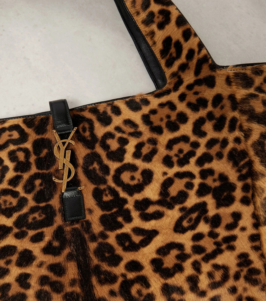 Saint Laurent - حقيبة كتف Le 5 À 7 Bea بطبعة جلد الفهد