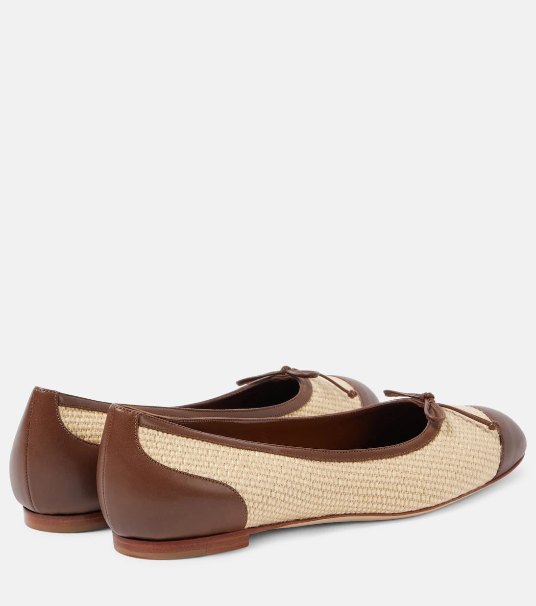 Manolo Blahnik - Capbl raffia ballet flats
