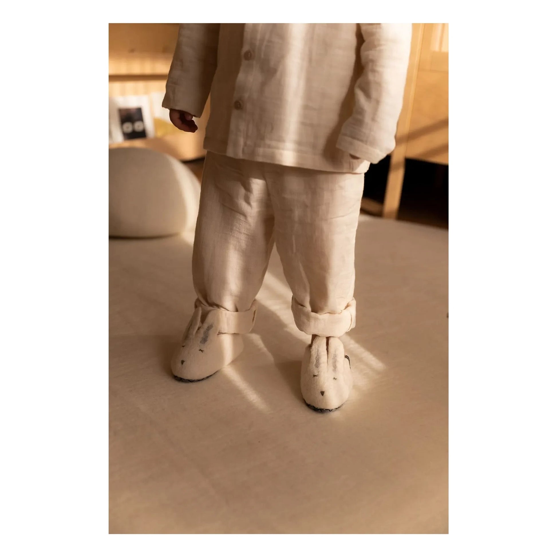 Muskhane - Felt and leather rabbit slippers | Ecru