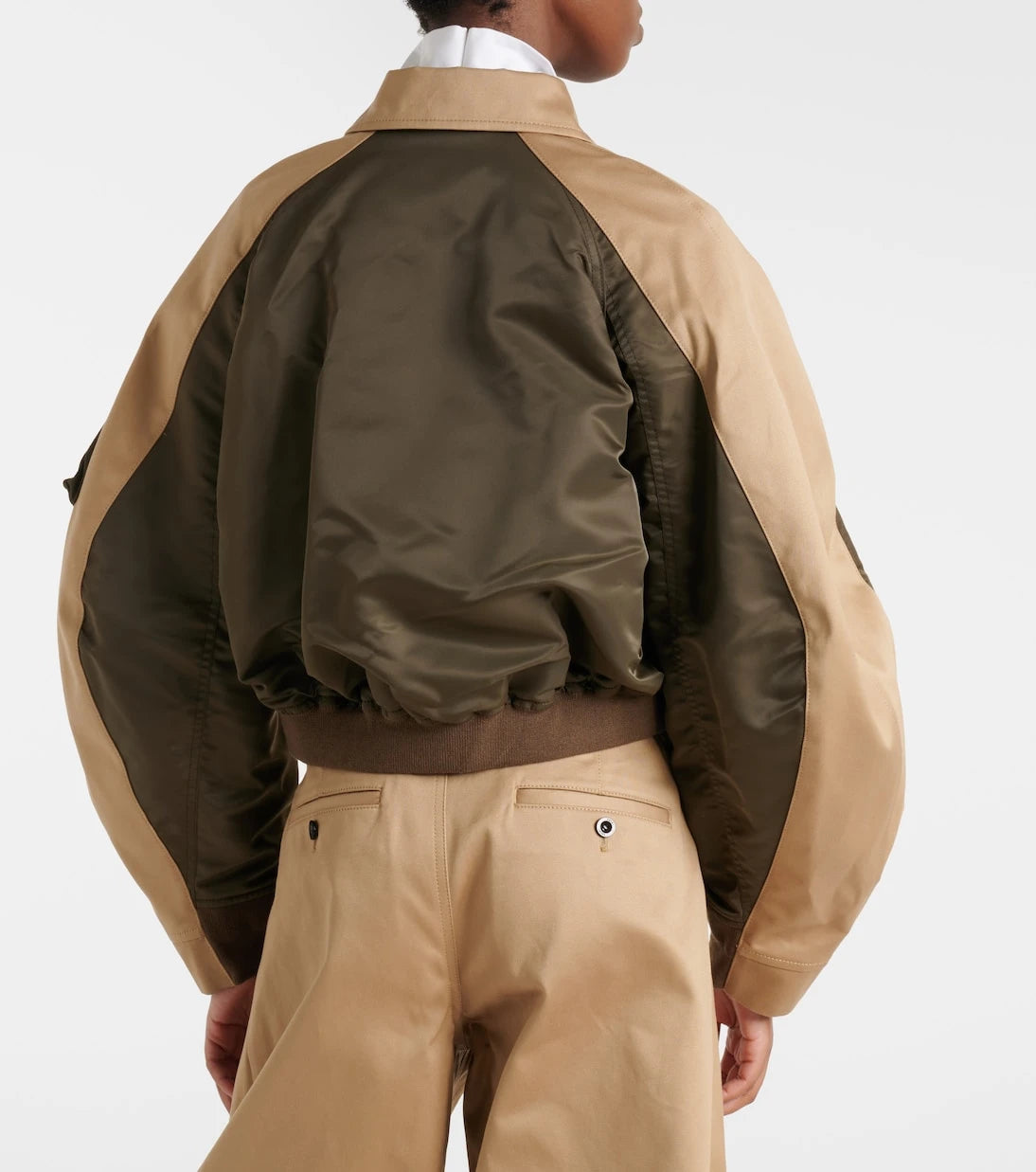 Sacai - جاكيت بلوزون قصير من القطن التويل والشينو