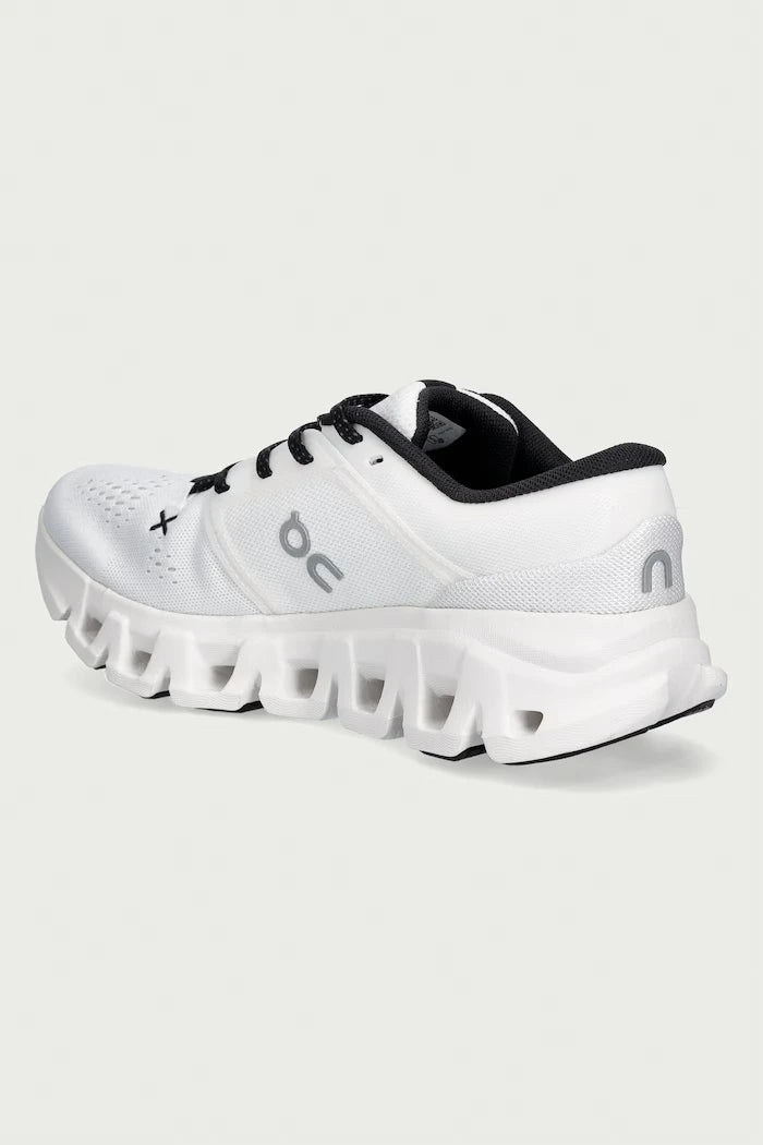 On Cloud X 5 Kadın Antrenman Ayakkabıları