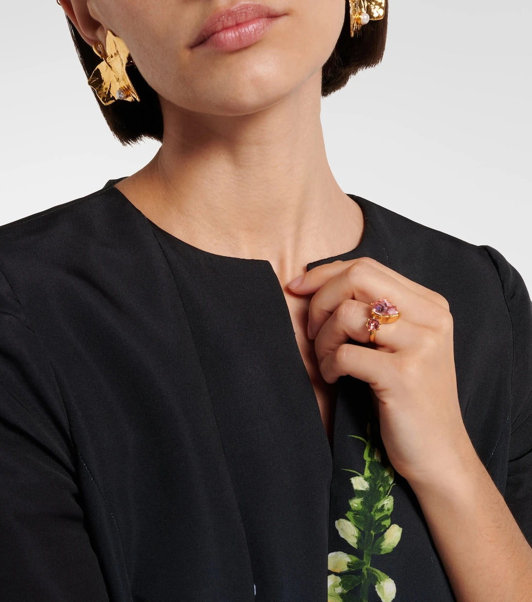 Oscar de la Renta - خاتم مرصّع بالكريستال