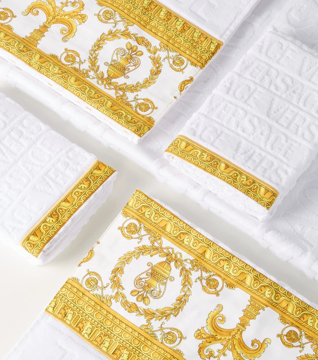 Versace Home - Set of 5 cotton terry towels