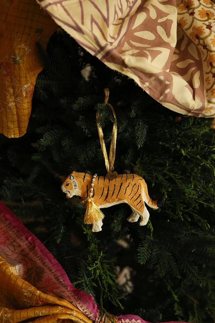 Коледна украса Doing Goods Tinsel Tiger Ornament