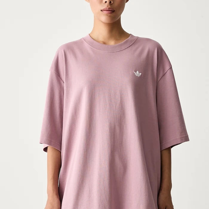 adidas Originals kadın pamuklu Essentials tişört
