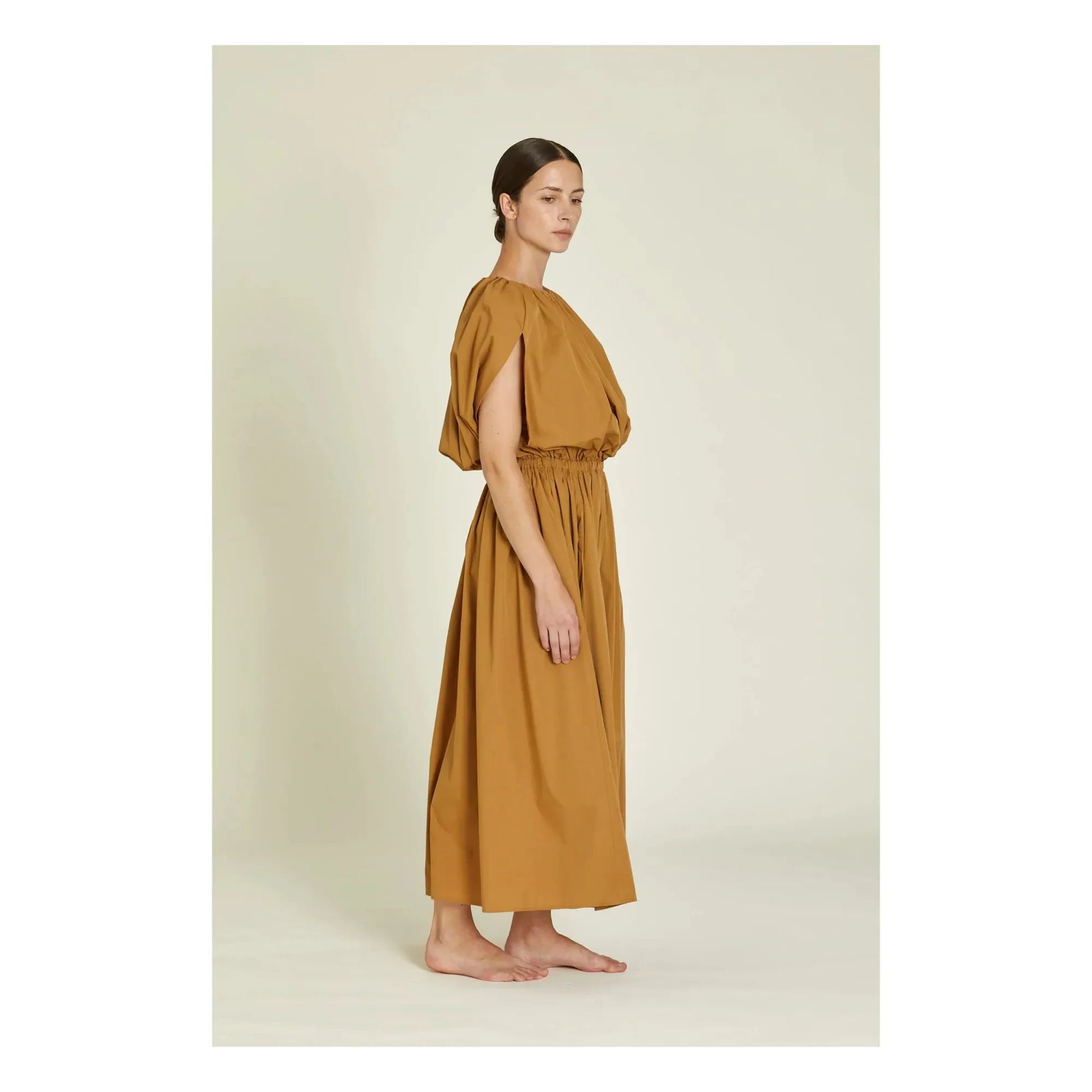 Black Crane - Organic Cotton Poplin Shell Dress | Camel