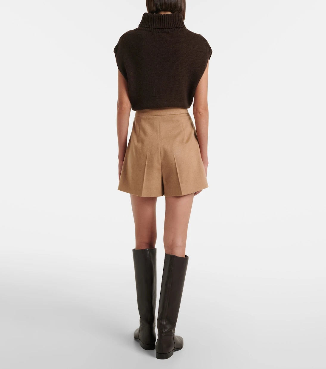 Max Mara - Pleated camel hair shorts
