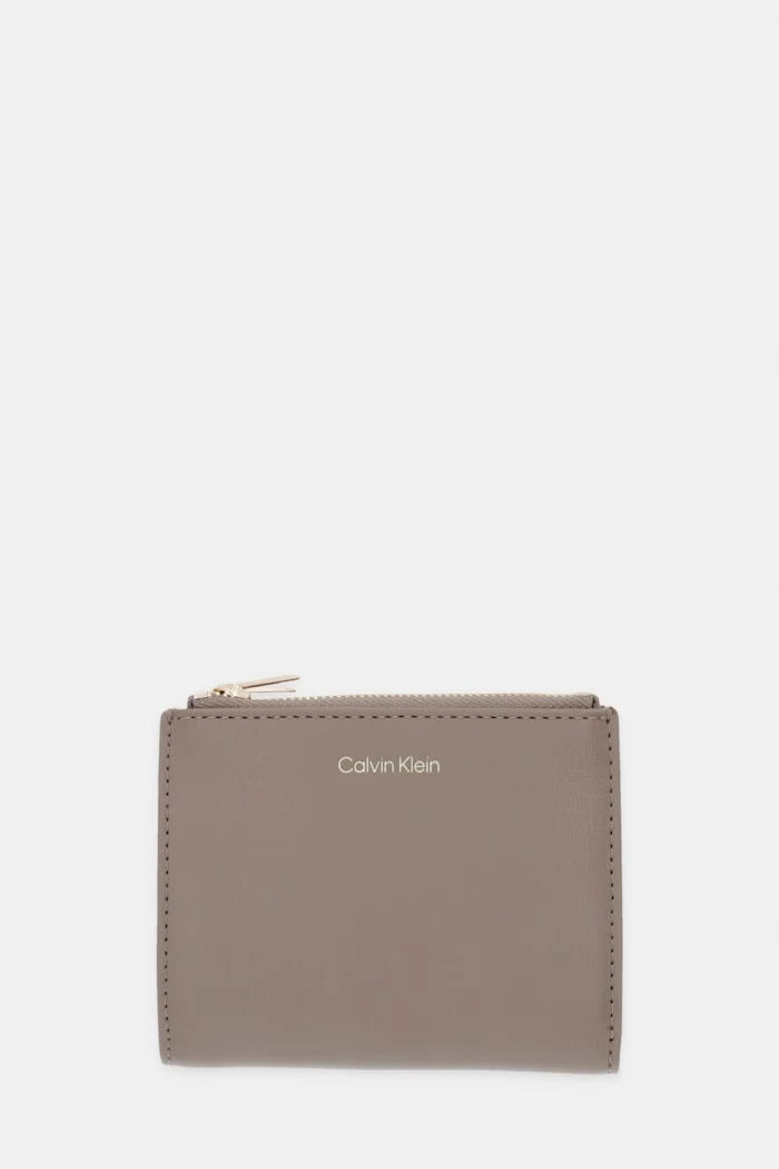 Calvin Klein Kadın Suni Deri Cüzdan