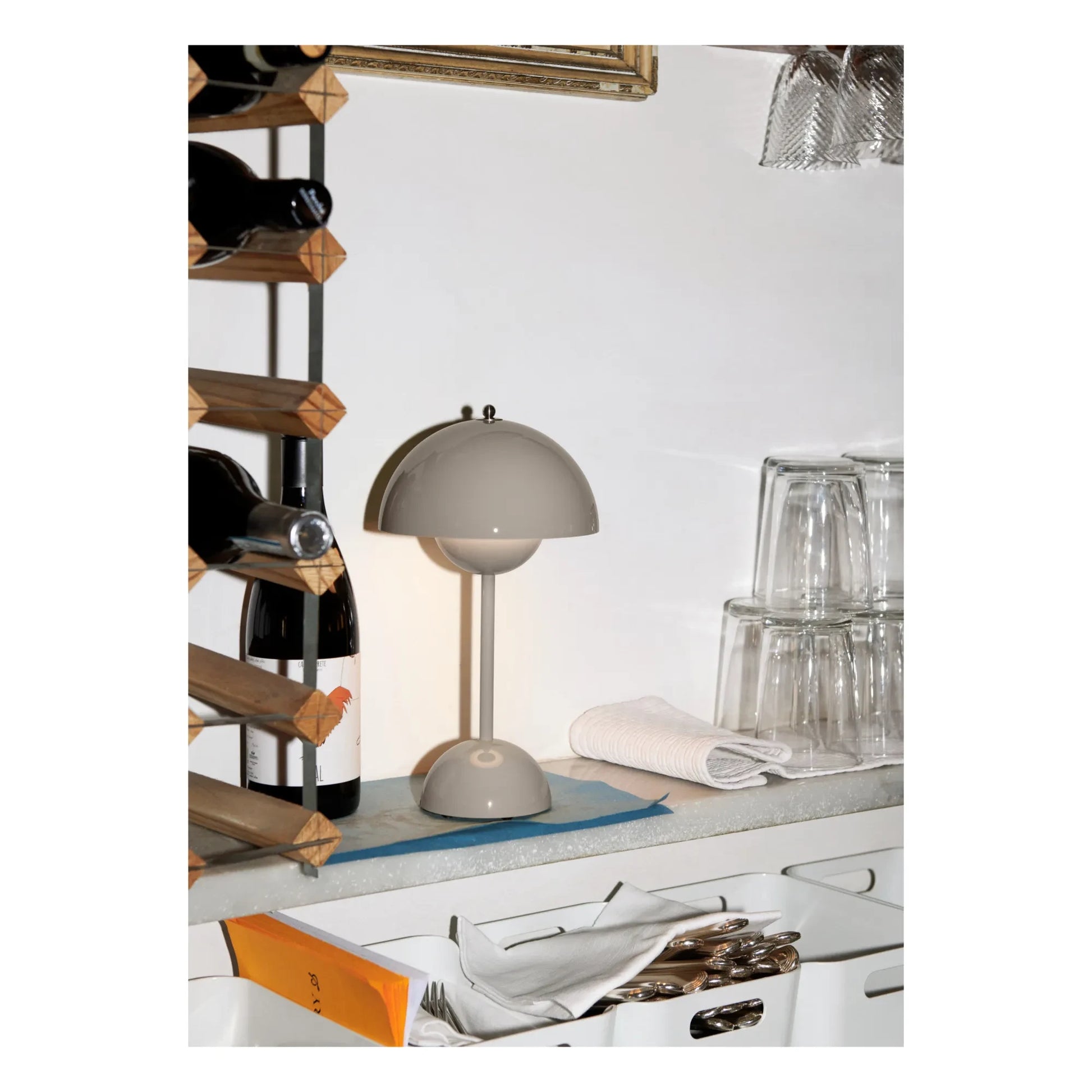 & Tradition - VP9 Flowerpot Portable Table Lamp, Vernon Panton | Grey