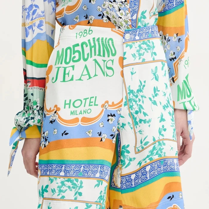 Къс панталон Moschino Jeans
