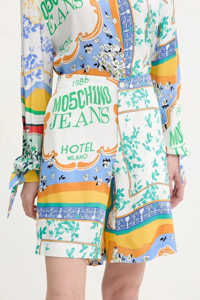 Къс панталон Moschino Jeans