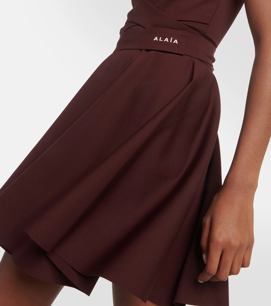 Alaïa - فستان جيرسيه بياقة وهمية