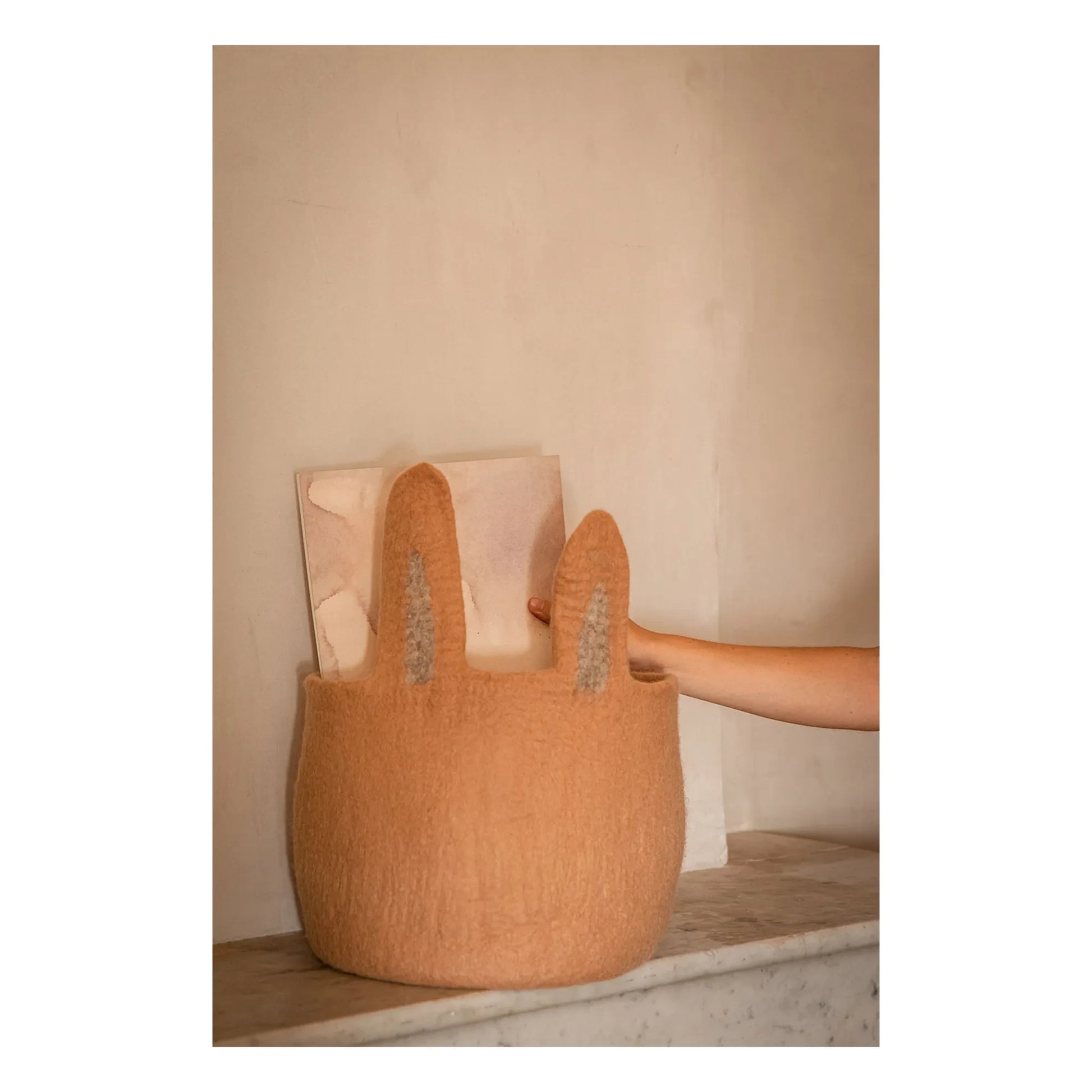 Muskhane - Bunny felt storage basket | Beige