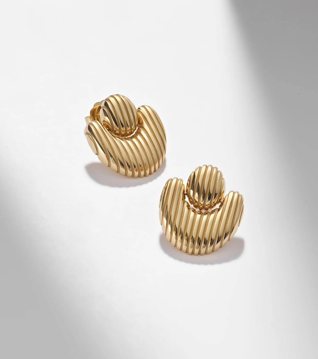 Pamela Zamore - Isla Nest 18kt gold earrings