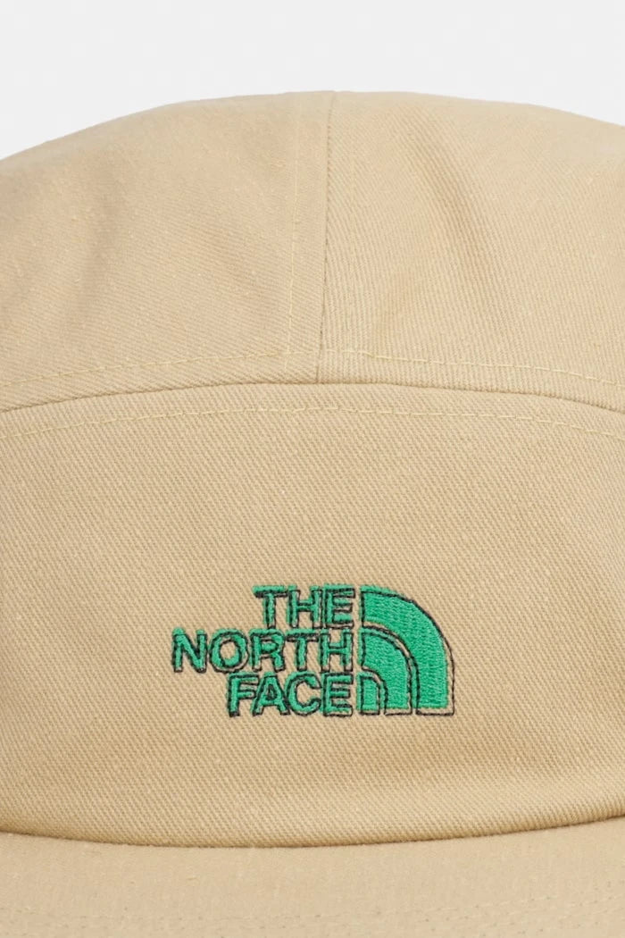 The North Face шапка с козирка NORM CAMP