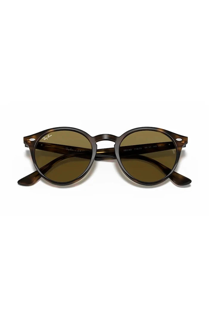 Ray-Ban güneş gözlüğü