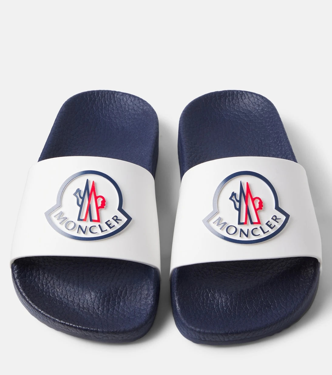 Moncler Enfant - Logo slides