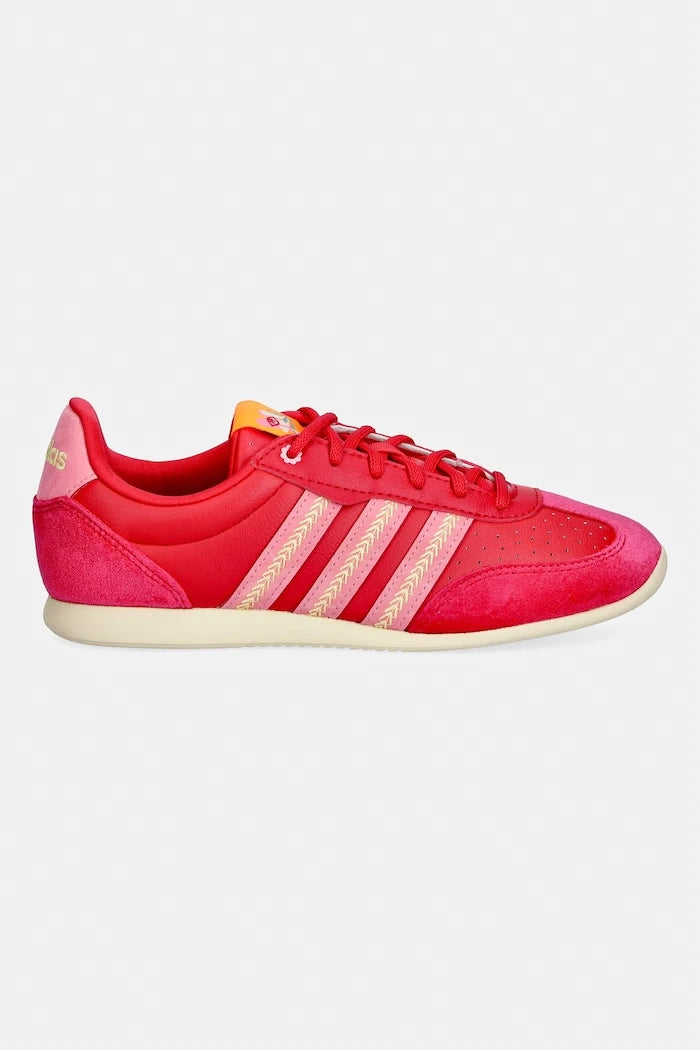 Маратонки adidas Barreda