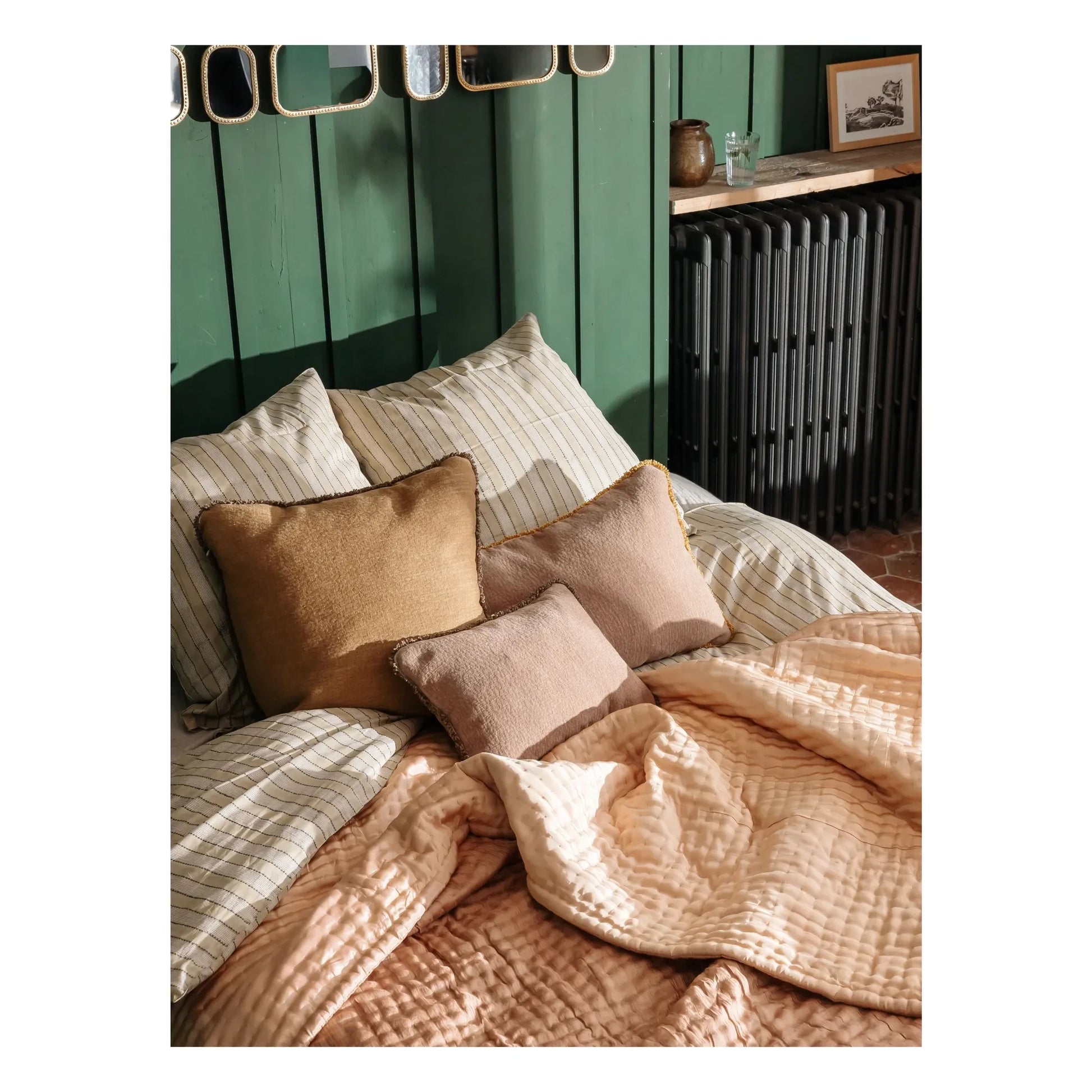 Le Monde Sauvage - Ritournelle silk throw | Blush