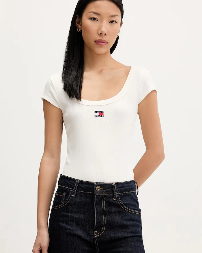Tommy Jeans kadın pamuklu elastan tişört