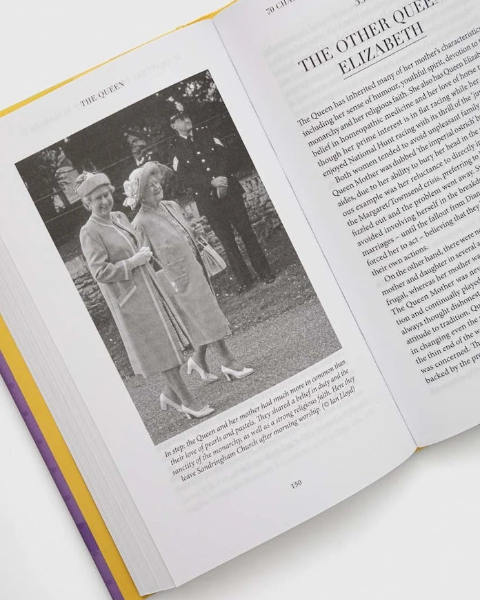 Книга The History Press Ltd The Queen, Ian Lloyd