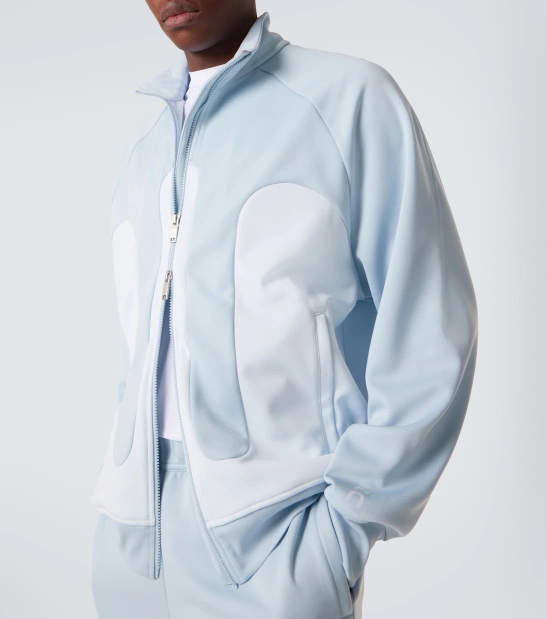On - Ikon track jacket