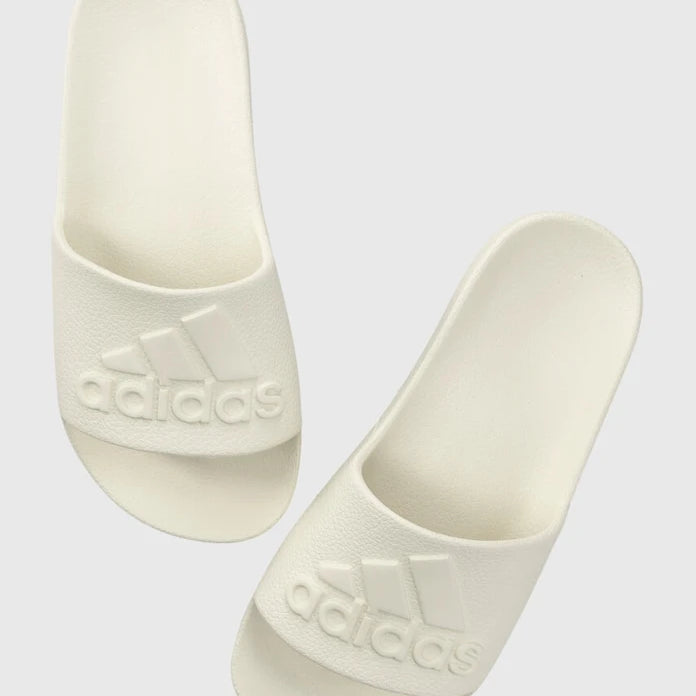 adidas чехли