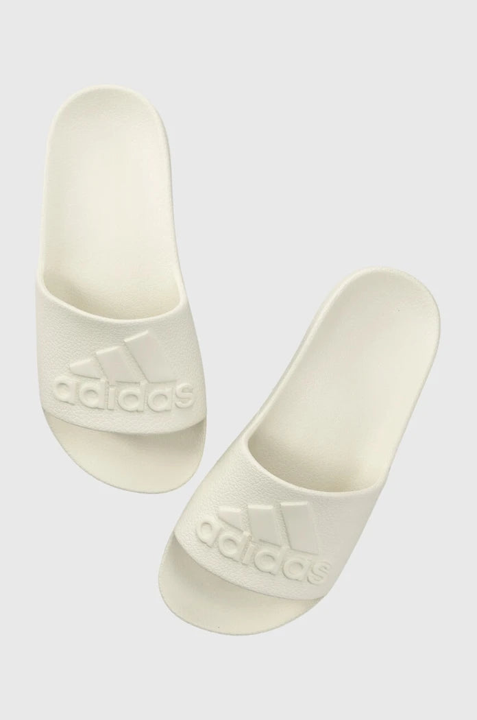 adidas чехли