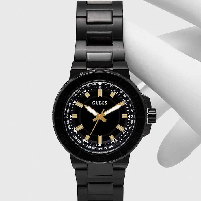 Часовник Guess