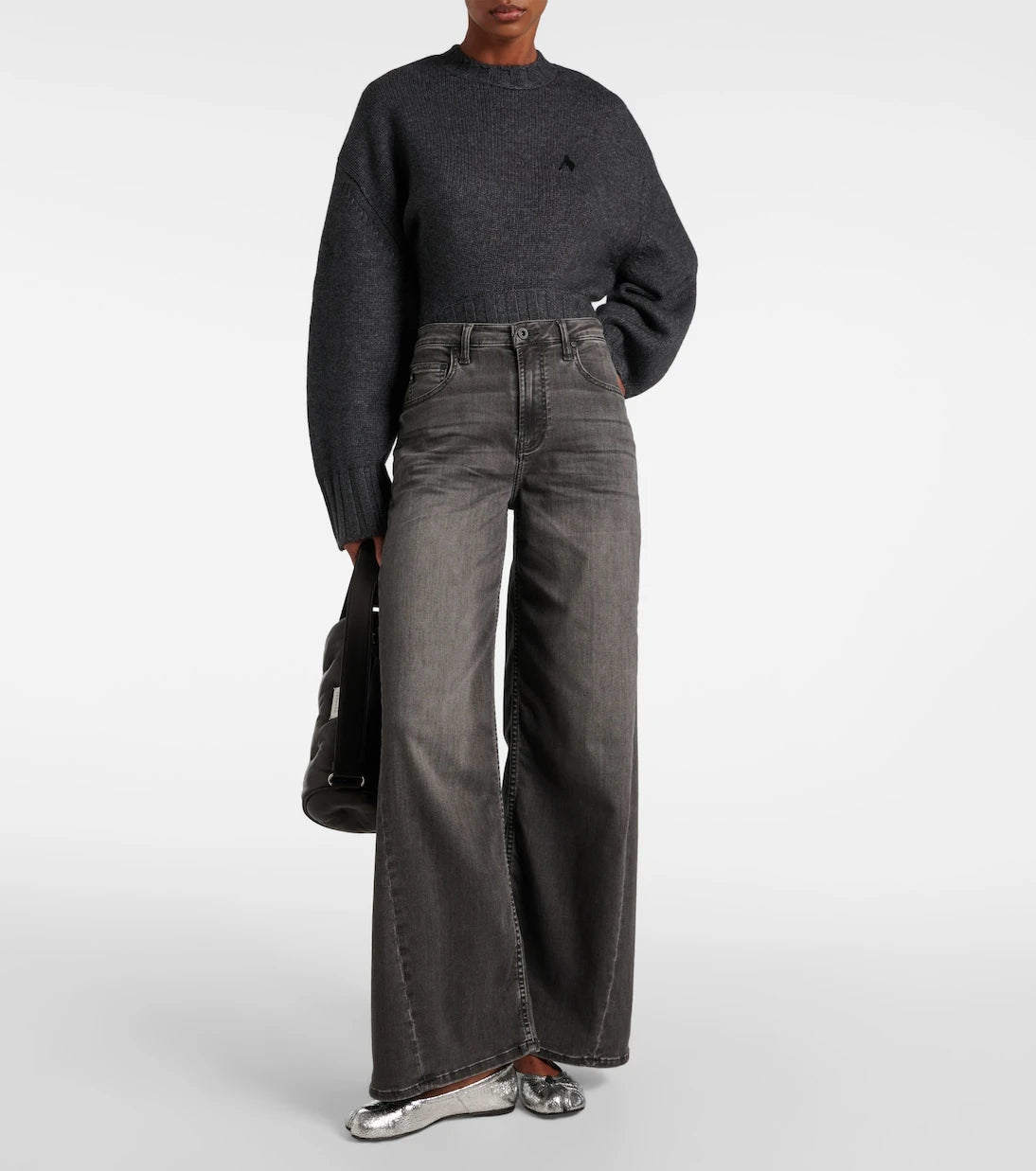 AG Jeans - جينز بقصة أرجل واسعة وخصر متوسط الارتفاع