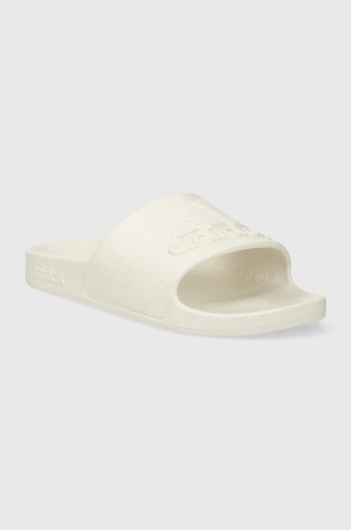 adidas чехли