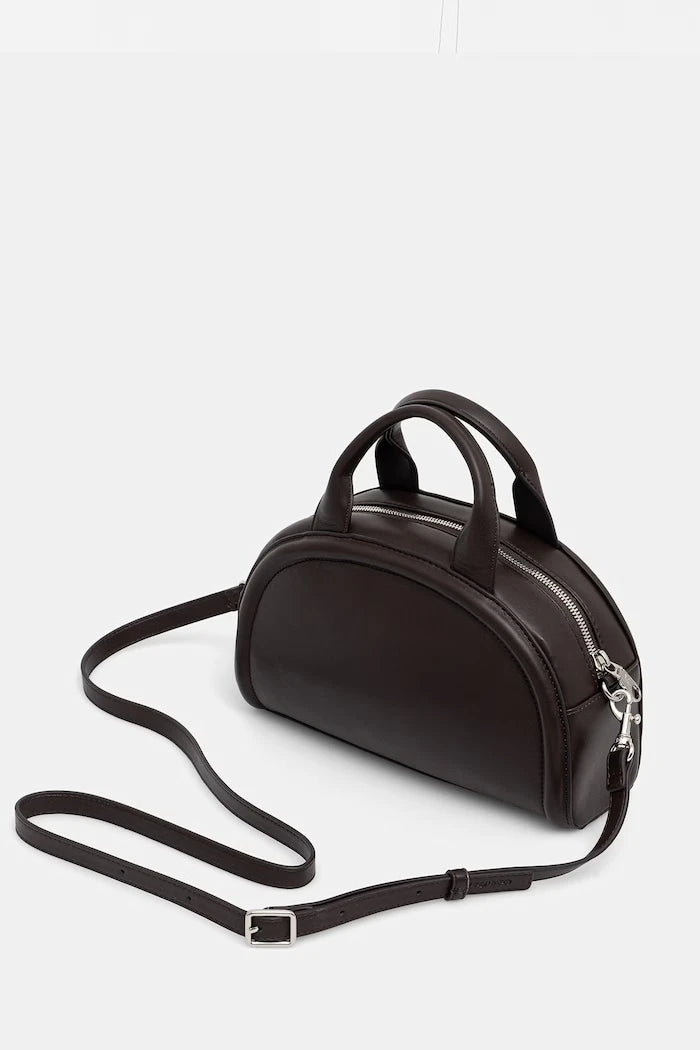 Calvin Klein kadın suni deri çapraz çanta