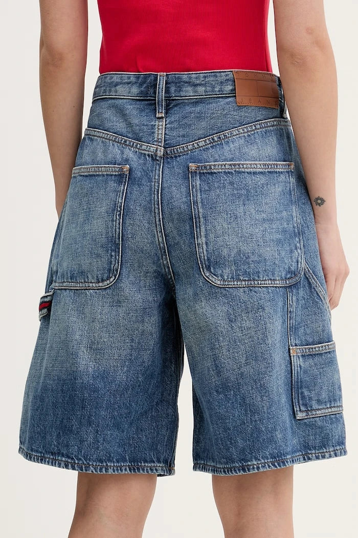Tommy Jeans къс панталон дамски от деним