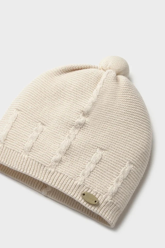 Mayoral Newborn шапка за бебе от памук
