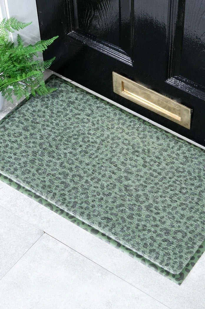 Изтривалка Artsy Doormats Green Leopard Doormat