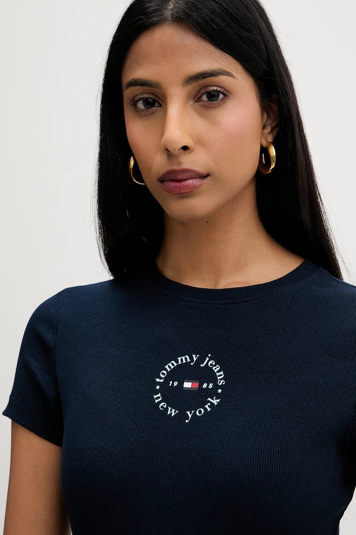 Tommy Jeans kadın pamuklu elastan tişört