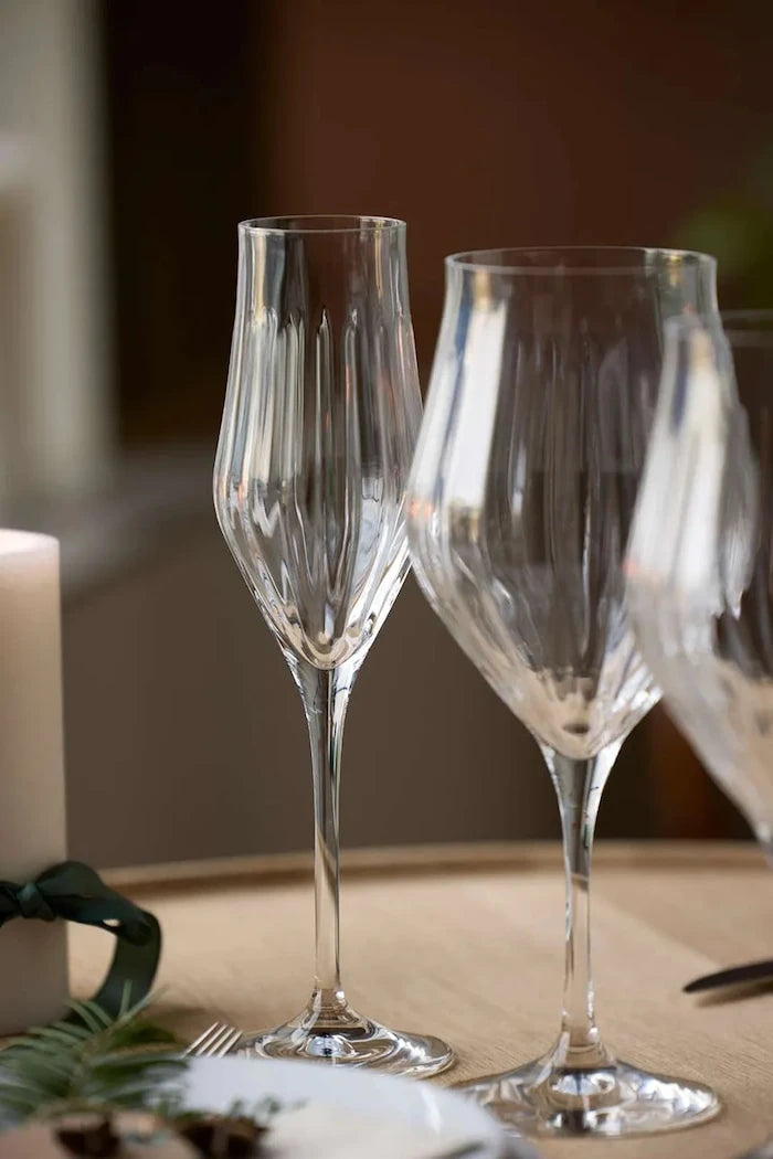 Lyngby Glas kristal cam şarap kadehi seti 550 ml
