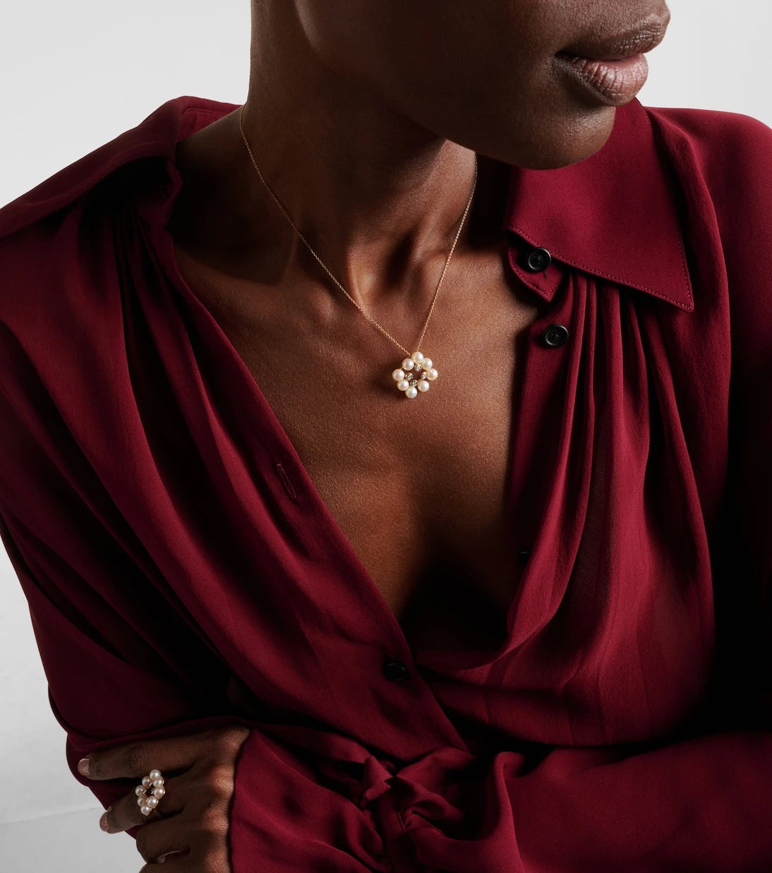 Mateo - Cluster 14kt gold pendant necklace with pearls and diamonds