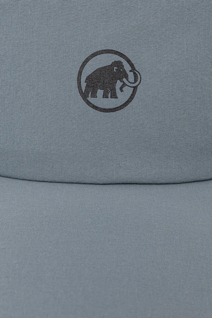 Шапка с козирка Mammut