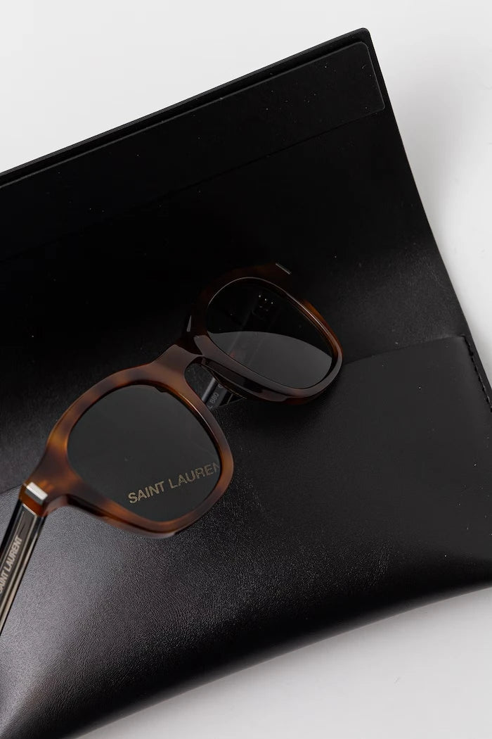 Saint Laurent квадратни слънчеви очила