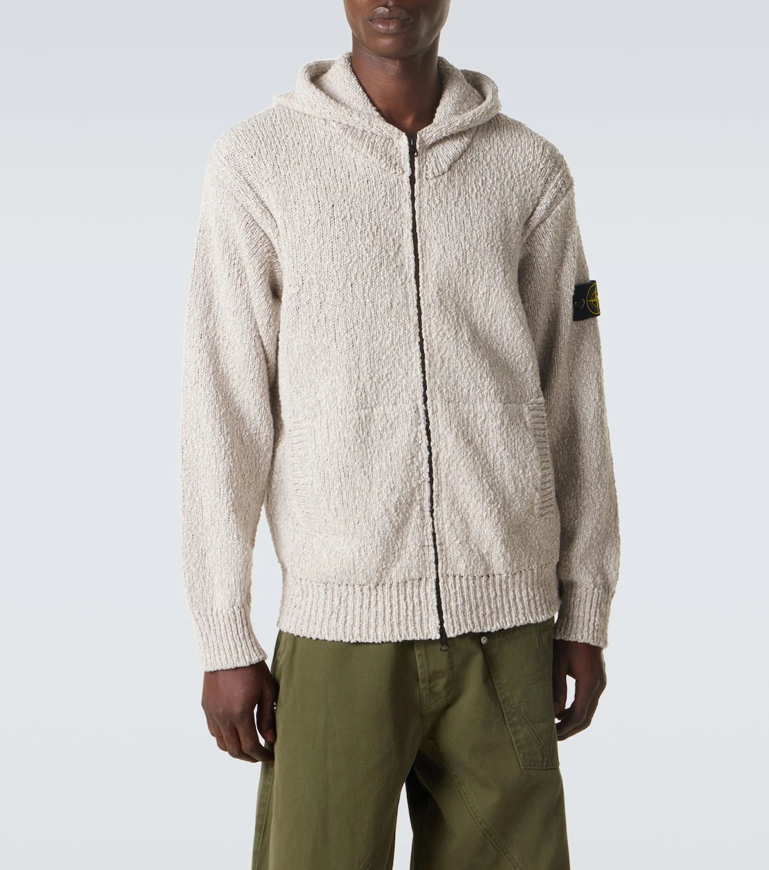 Stone Island - سترة بغطاء رأس بسحاب من القطن بنمط البوصلة