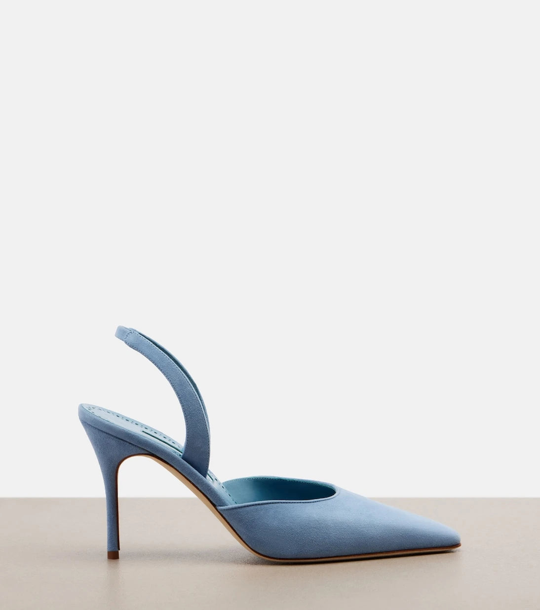 Manolo Blahnik - Borelapla suede slingback pumps