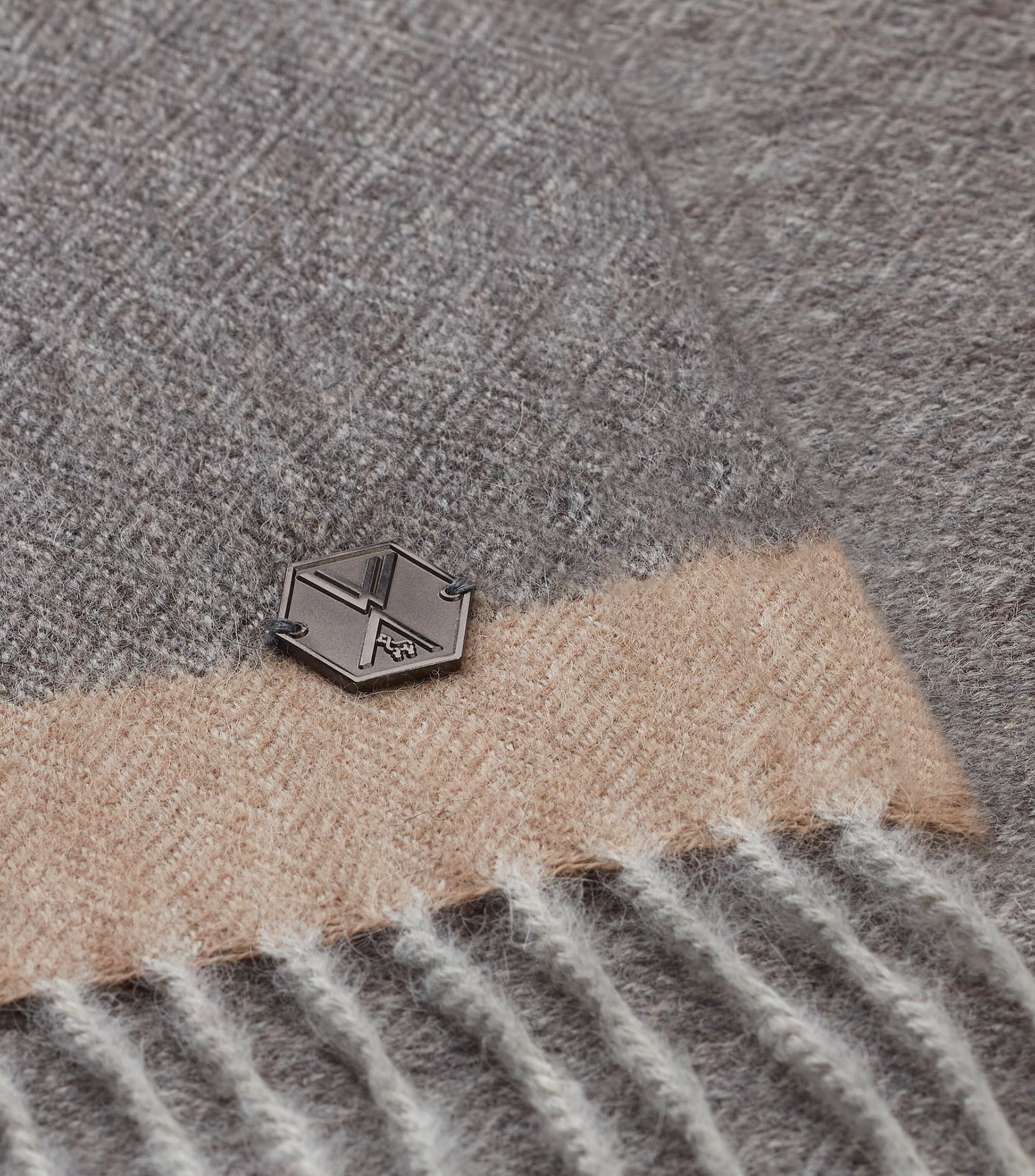 Plaid Merima Throw (180cm x 130cm)