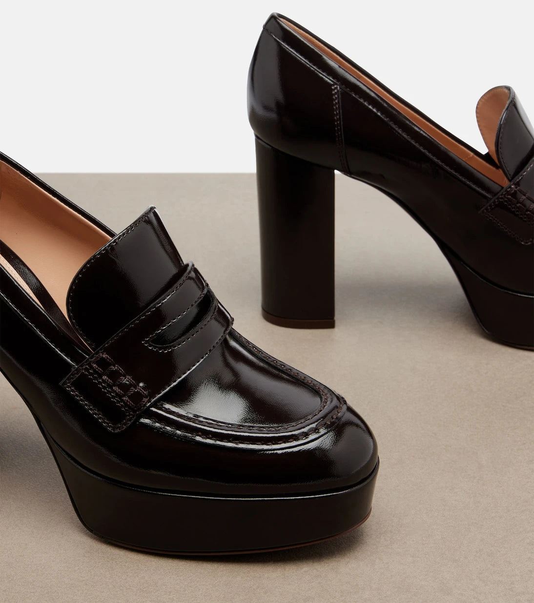 Gianvito Rossi - Patent leather loafer pumps