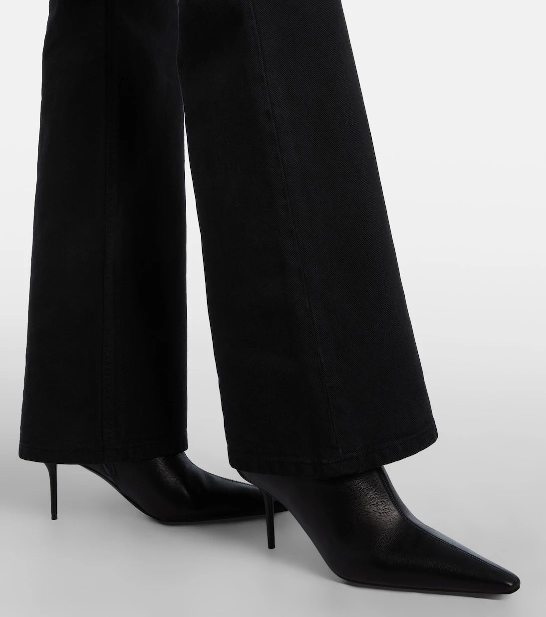 Saint Laurent - Ashley leather ankle boots