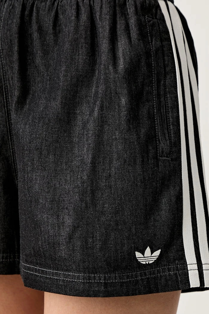 adidas Originals kadın pamuklu kısa şort