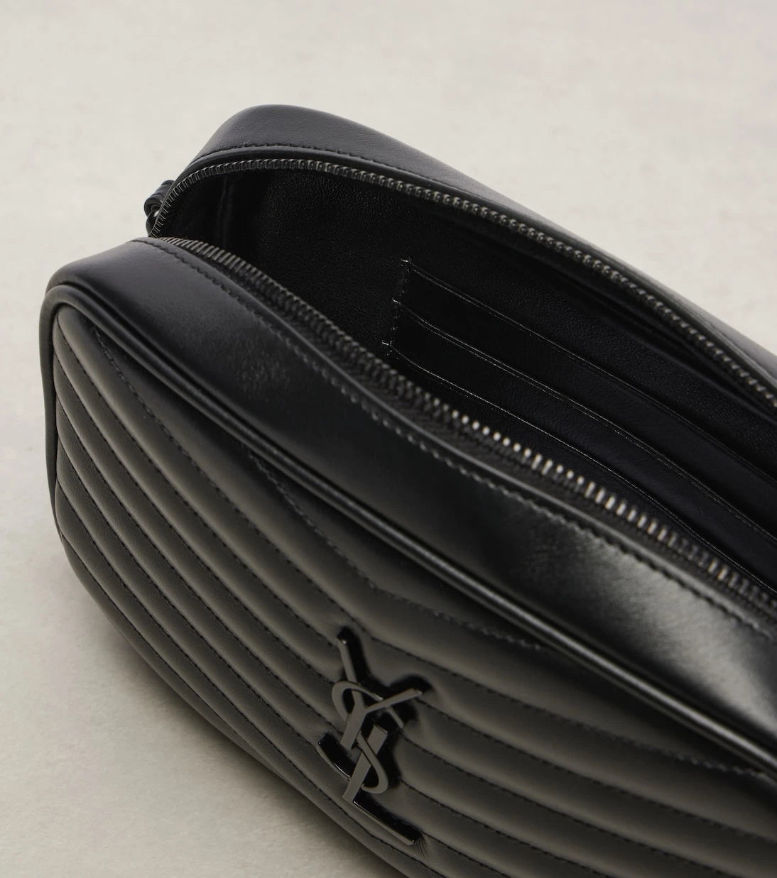 Saint Laurent - Lou Mini deri omuz çantası