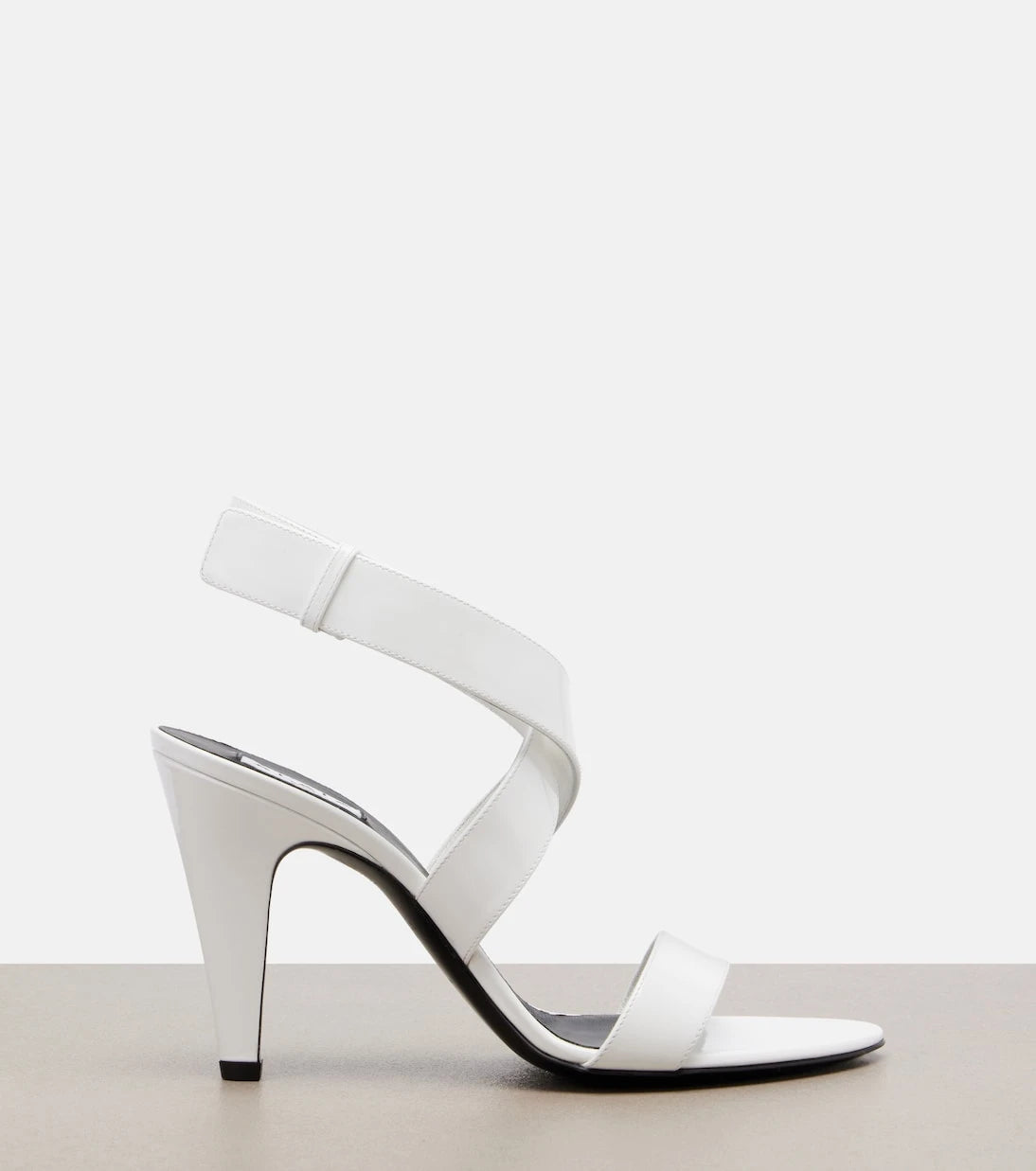 Alaïa - Patent leather slingback sandals