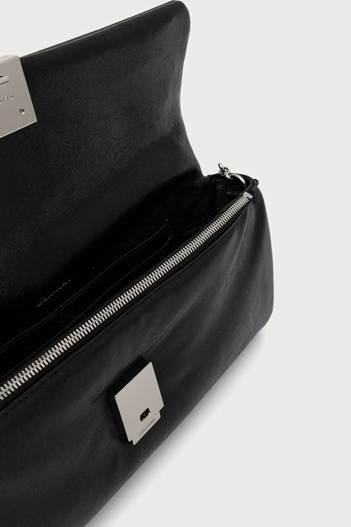 İmitasyon Deriden Kadın Clutch